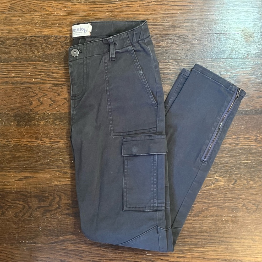 Gray Johnnie B pants size 26, with lots of pockets